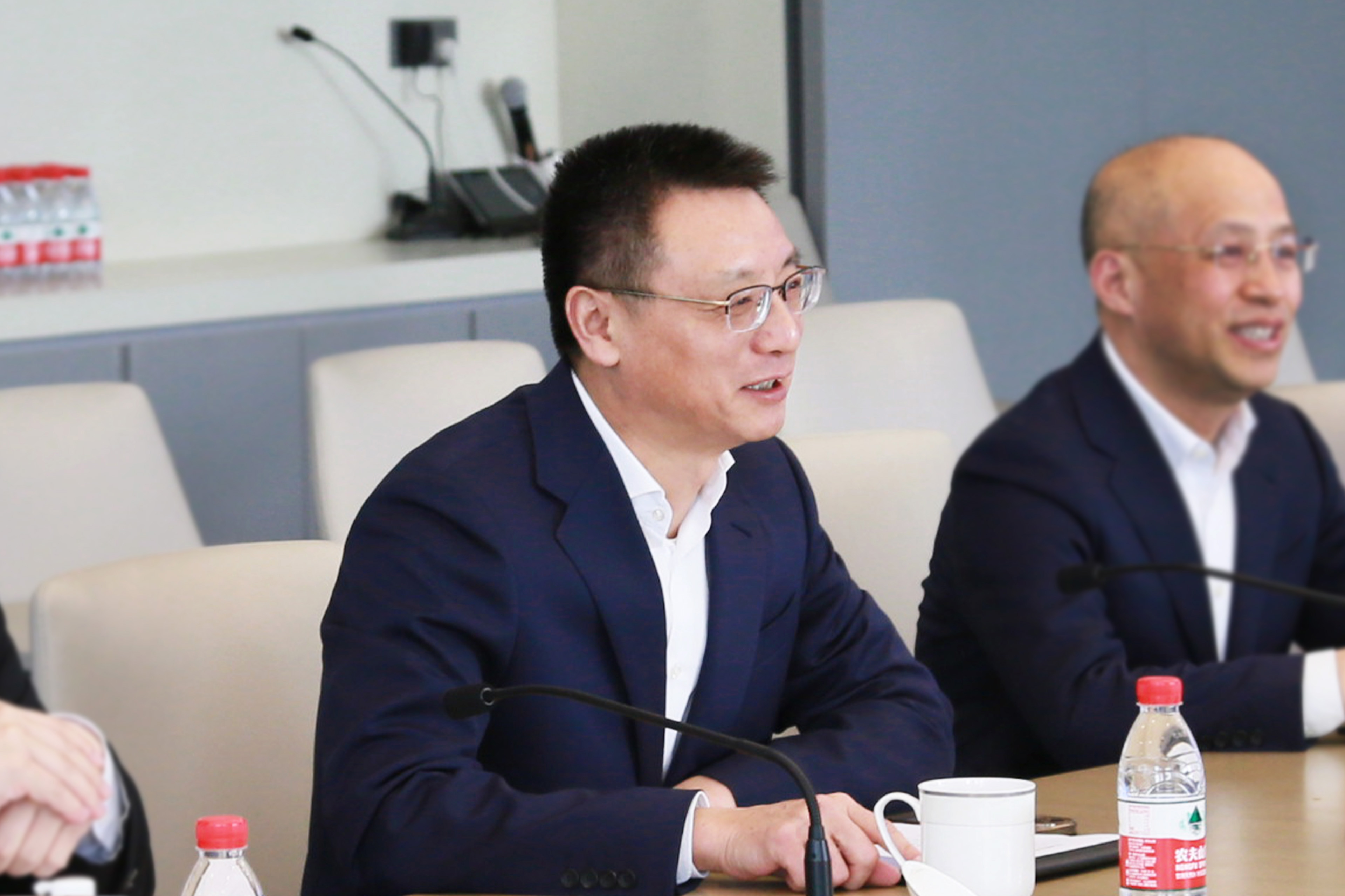 图:鱼跃副总裁景国民发言 图:鱼跃副总裁景国民发言