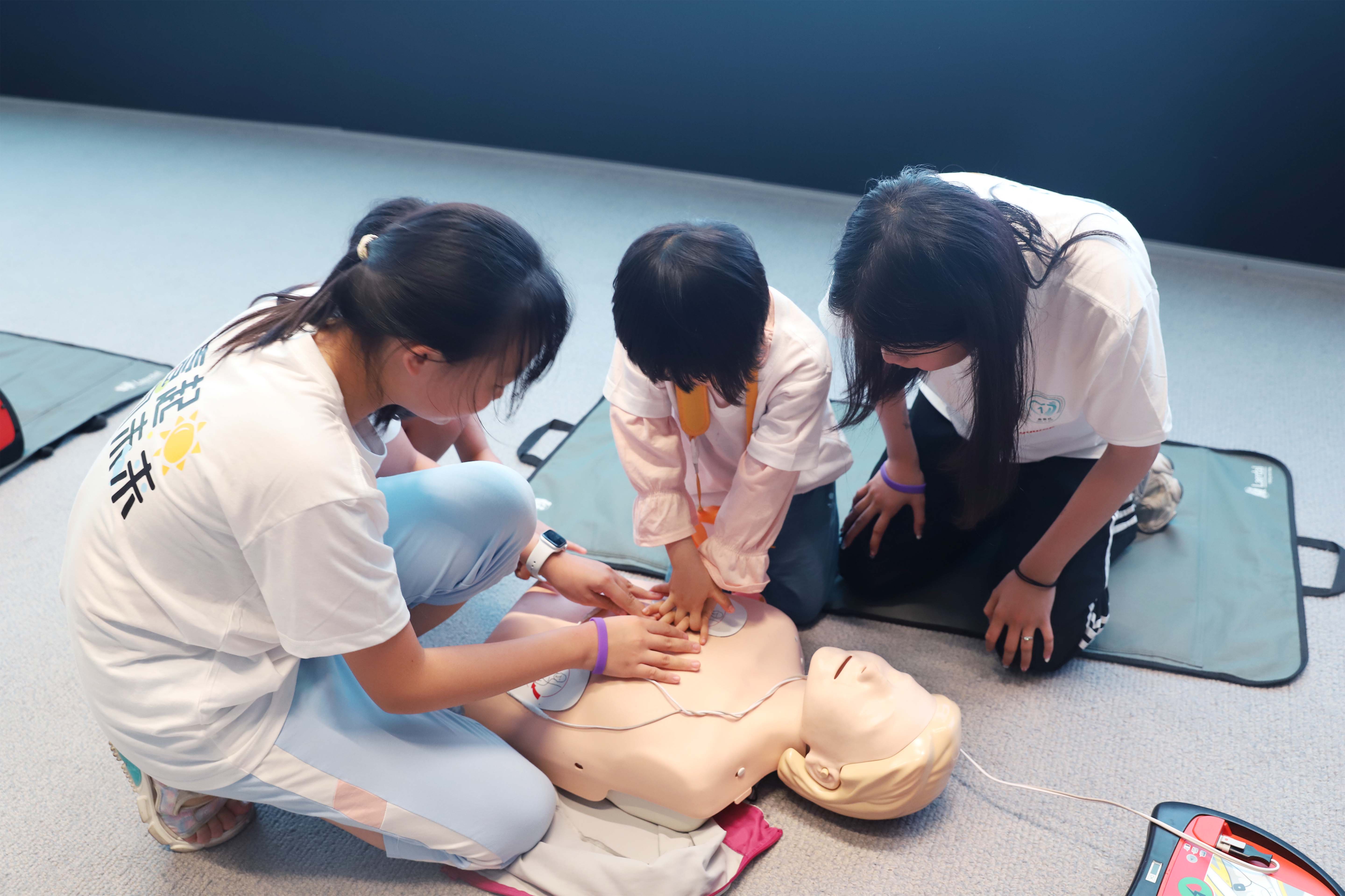 16903634035330518yRw.jpg 16903634035330518yRw.jpg